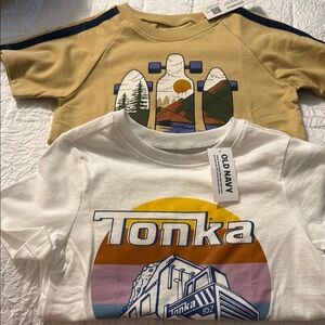 Old Navy Short Sleeve Tees White and Tan